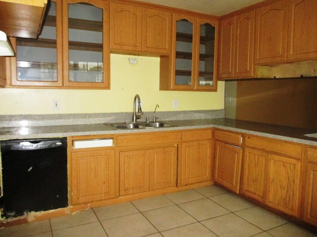 6990 San Francisco StHighland, CA, 92346San Bernardino County