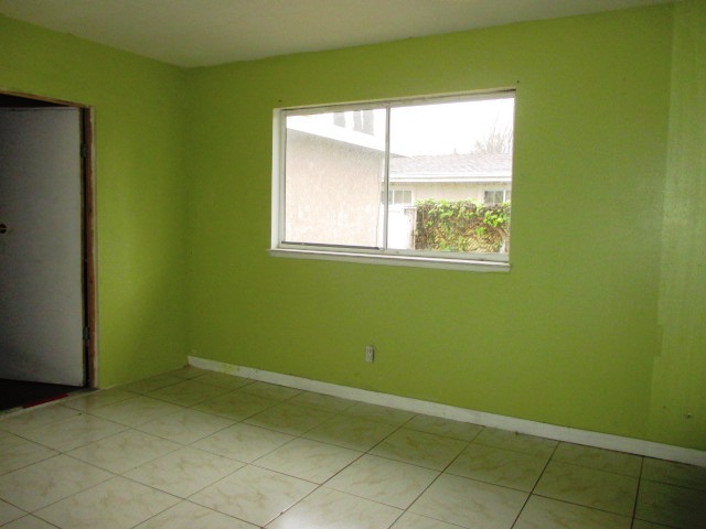 6990 San Francisco StHighland, CA, 92346San Bernardino County