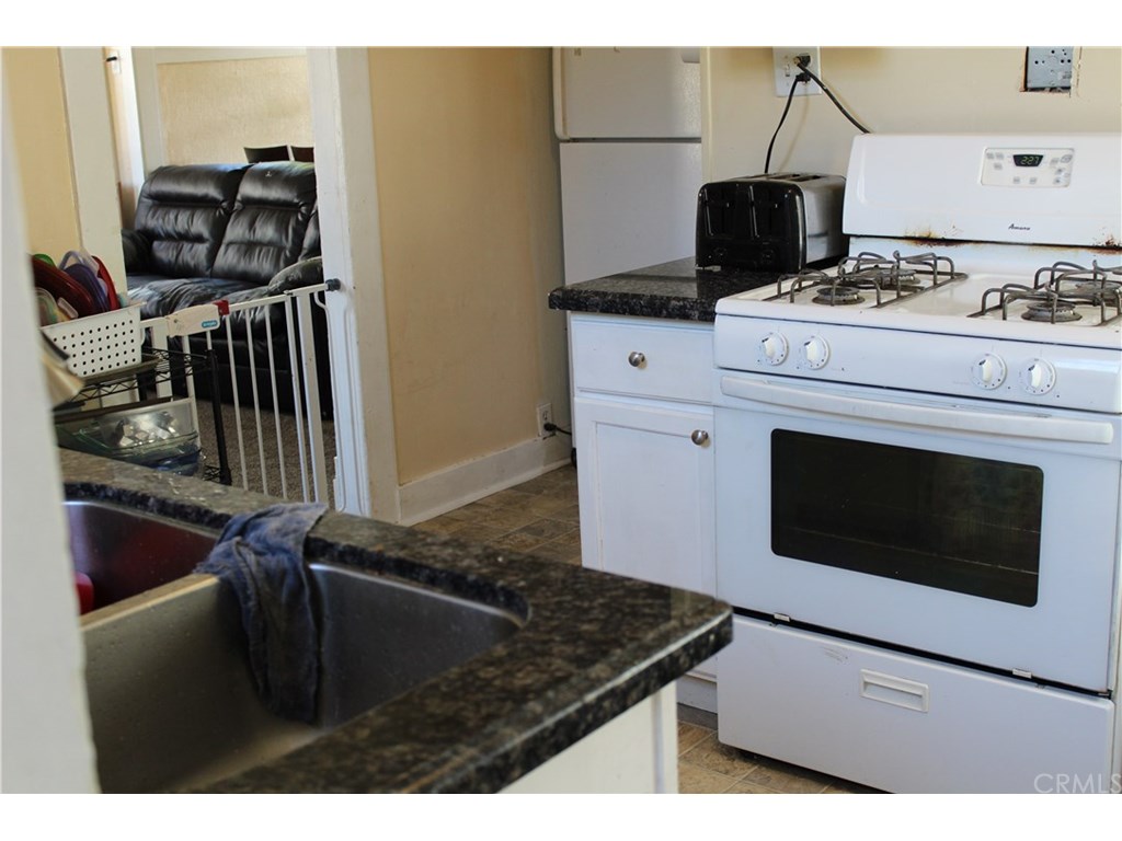 27226 Main Street, Highland, CA 92346