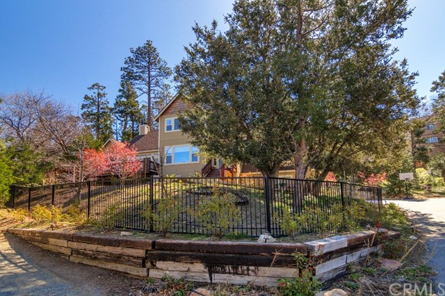 28791 Manitoba Drive, Lake Arrowhead, CA 92352