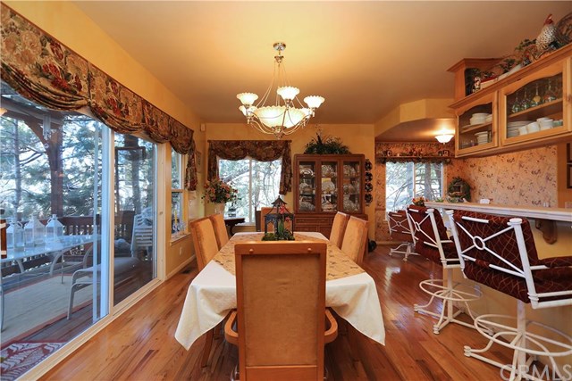 440 Rainier, Lake Arrowhead, CA 92352