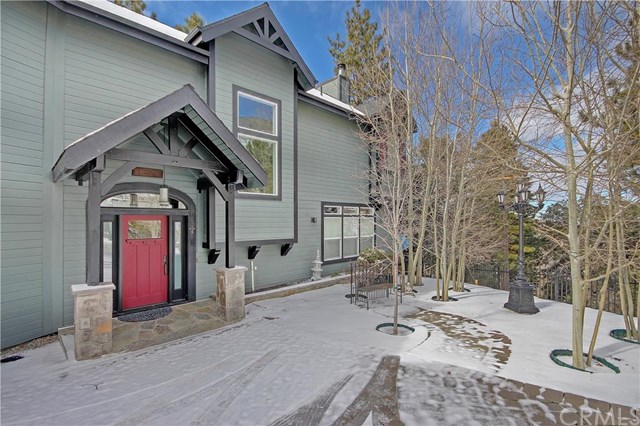 1036 Sandalwood Drive, Lake Arrowhead, CA 92352