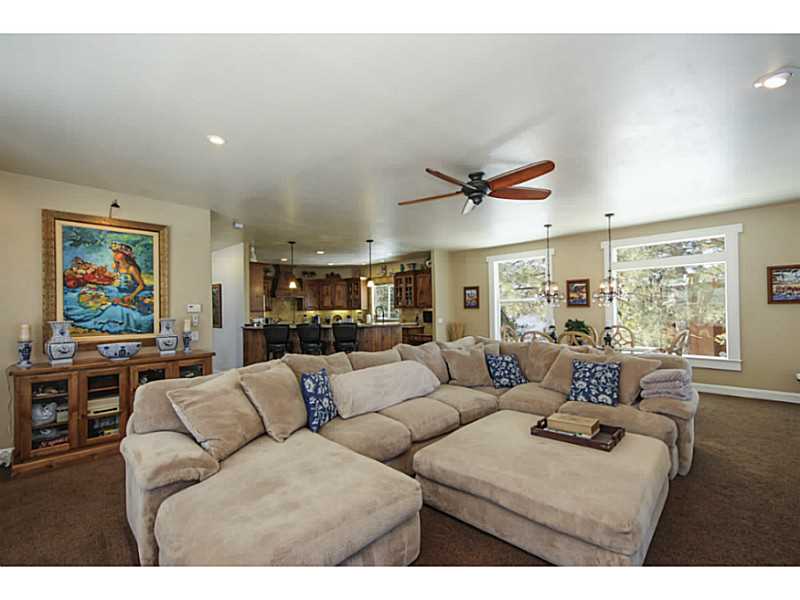 1036 SANDALWOOD, Lake Arrowhead, CA 92352