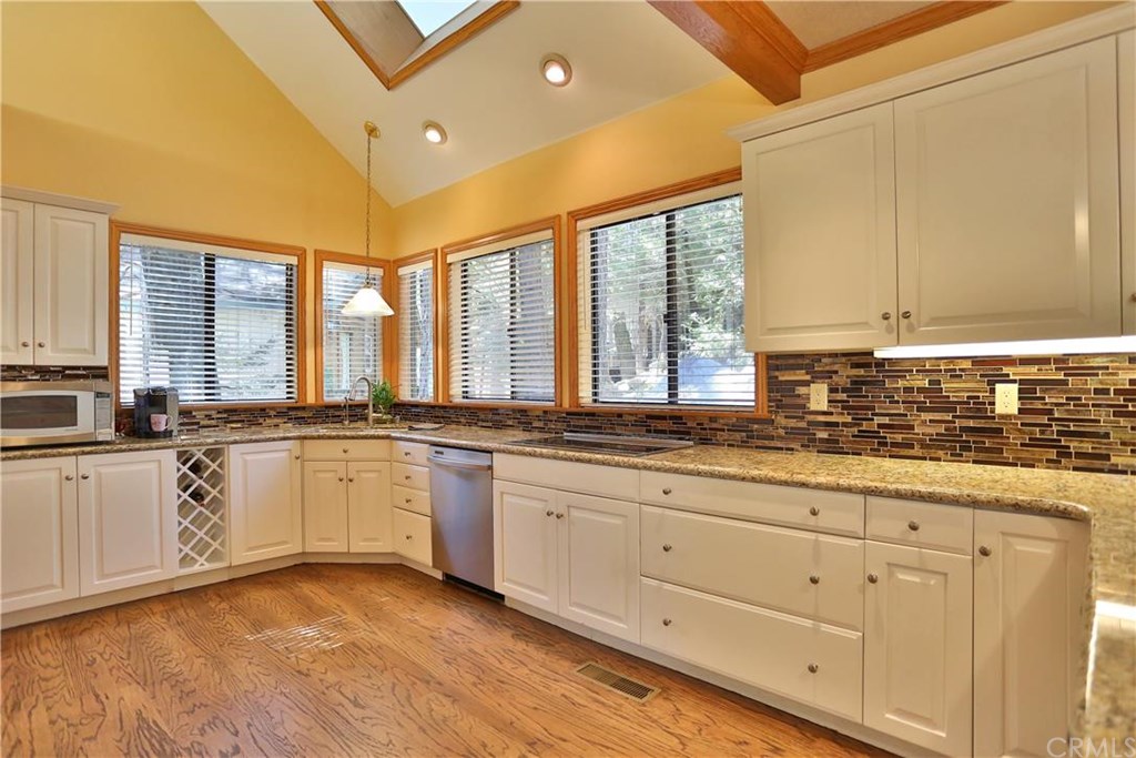 180 Grass Valley lots 31 & 32, Lake Arrowhead, CA 92352
