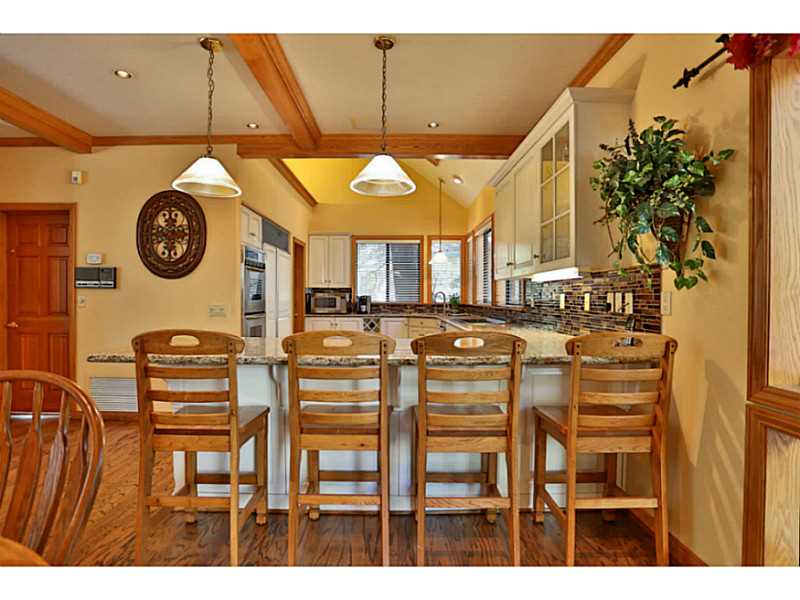 180 GRASS VALLEY #31 & 32, Lake Arrowhead, CA 92352