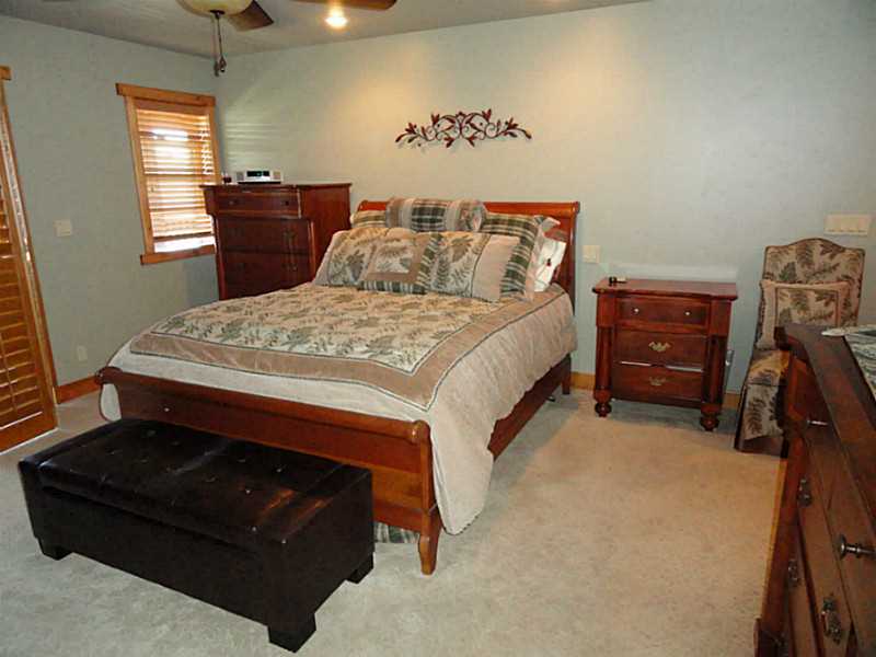 26665 AMADOR LN, Lake Arrowhead, CA 92352