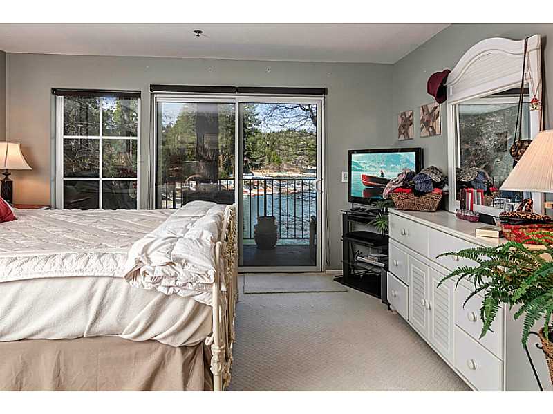 332 LAKE RESORT ROAD, Lake Arrowhead, CA 92352