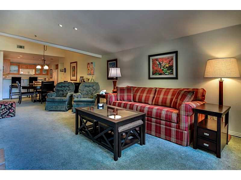 308 Villa, Lake Arrowhead, CA 92352