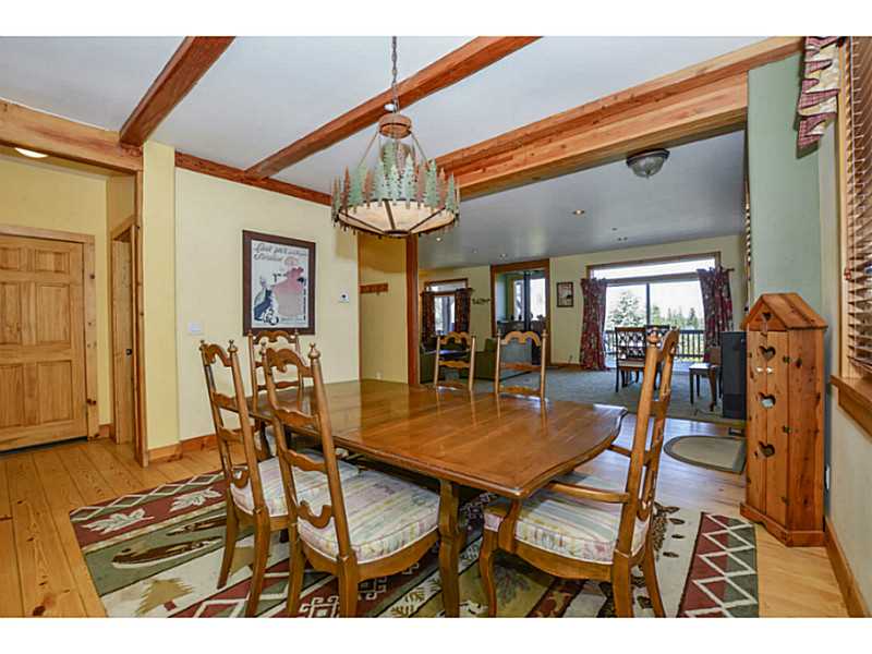 318 EMERALD DR, Lake Arrowhead, United States 92352