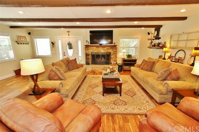163 South State Hwy 173, Lake Arrowhead, CA 92352