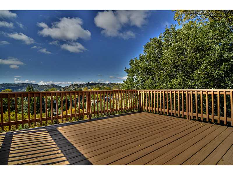 1202 YUKON, Lake Arrowhead, CA 92352