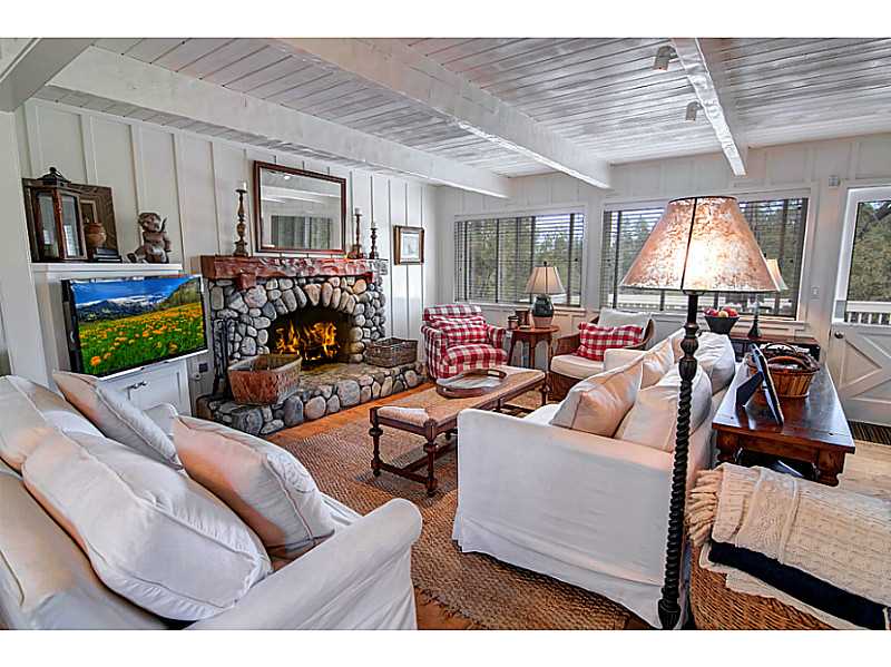 1015 PINTAIL CIRCLE, Lake Arrowhead, CA 92352