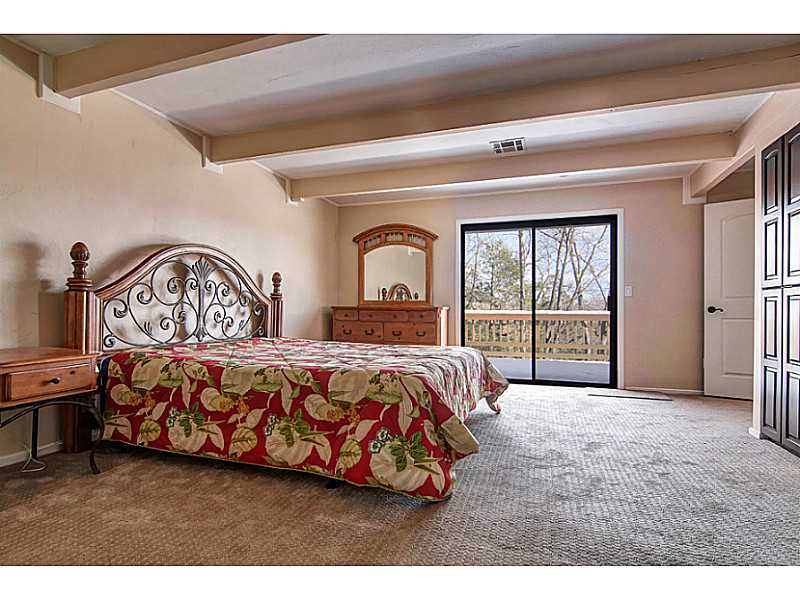 931 JAGERHORN DRIVE, Lake Arrowhead, CA 92352