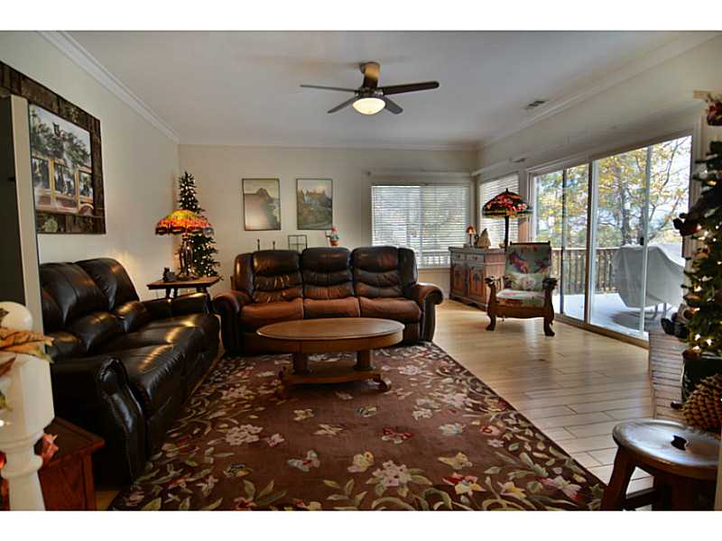 409 EMERALD DR., Lake Arrowhead, United States 92352
