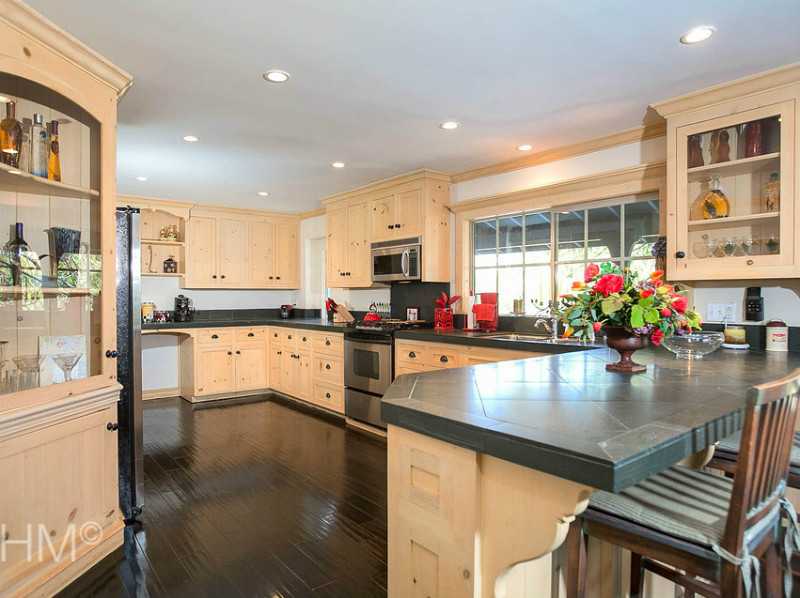 261 ST. HWY 173, Lake Arrowhead, CA 92352