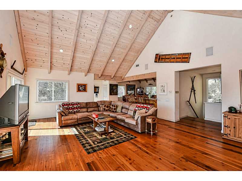 27424 ALPEN, Lake Arrowhead, CA 92352