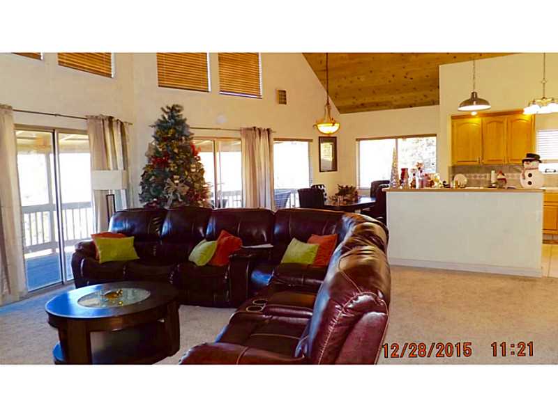 1063 CAROUSEL, Lake Arrowhead, CA 92352