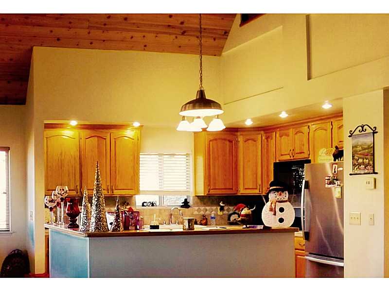 1063 CAROUSEL, Lake Arrowhead, CA 92352