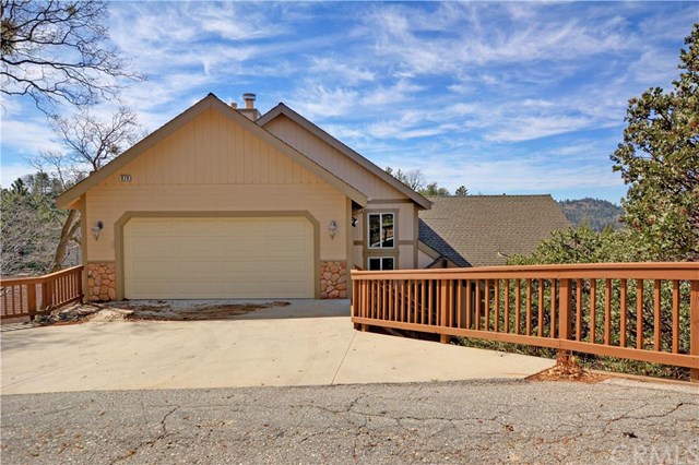 979 Grass Valley Road, Lake Arrowhead, CA 92352