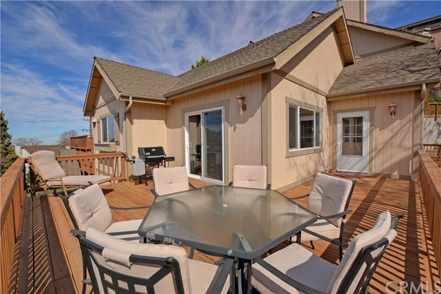 979 Grass Valley Road, Lake Arrowhead, CA 92352
