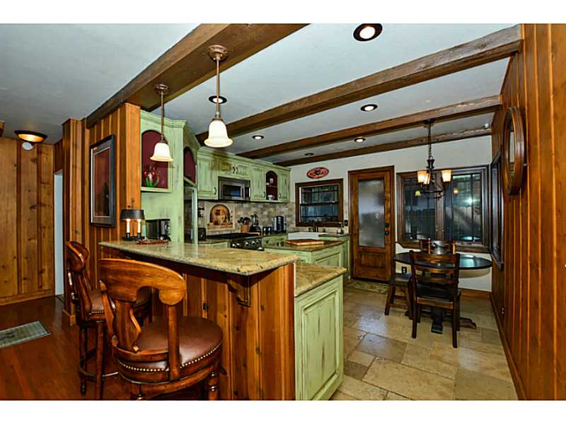 352 MAPLE, Lake Arrowhead, United States 92352