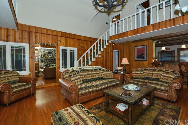 352 MAPLE, Lake Arrowhead, CA 92352