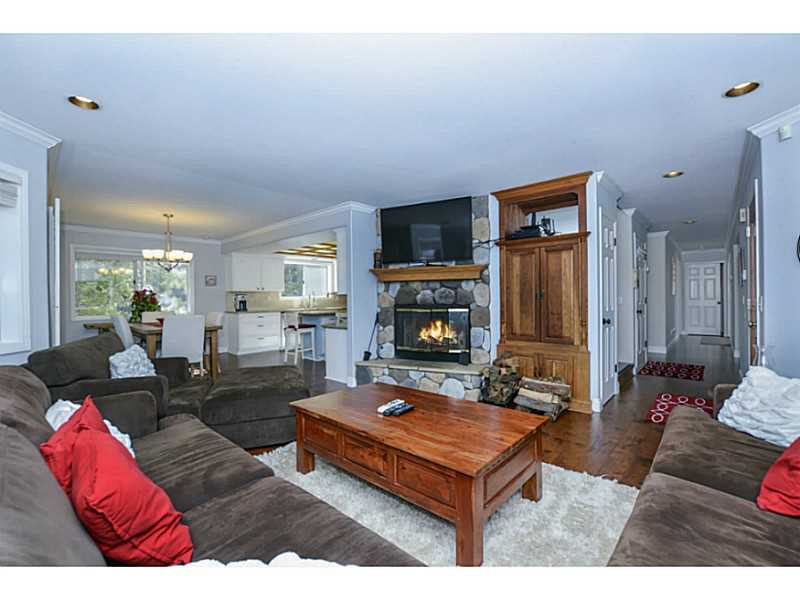 212 N FAIRWAY, Lake Arrowhead, United States 92352