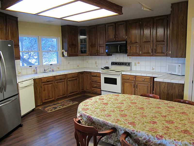 27464 ALPEN, Lake Arrowhead, CA 92352