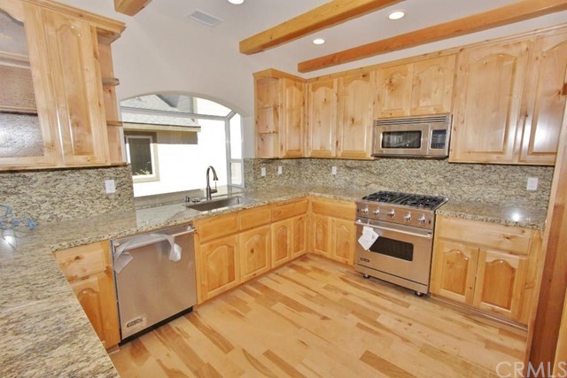 26685 Merced Lane, Lake Arrowhead, CA 92352
