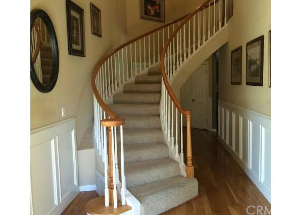 202 Chipmunk Drive, Lake Arrowhead, CA 92352