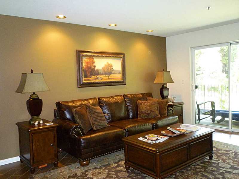 302 VILLA WAY, Lake Arrowhead, CA 92352