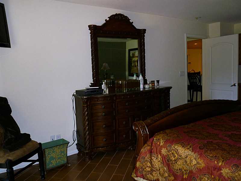 302 VILLA WAY, Lake Arrowhead, CA 92352