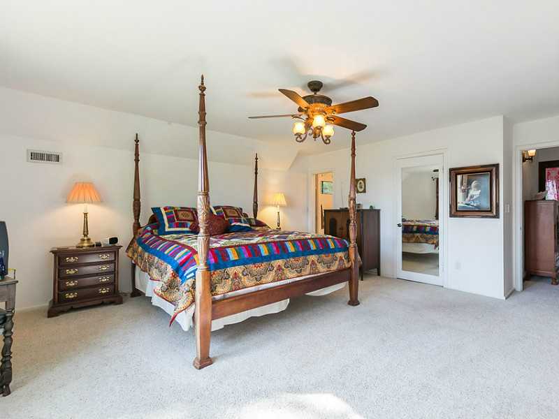 27987 ST BERNARD LN, Lake Arrowhead, CA 92352