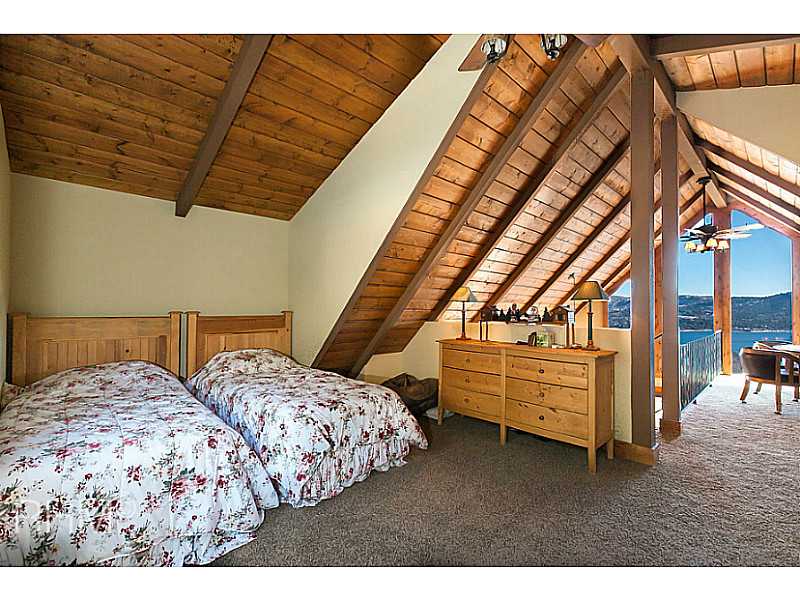 1162 NADELHORN, Lake Arrowhead, CA 92352
