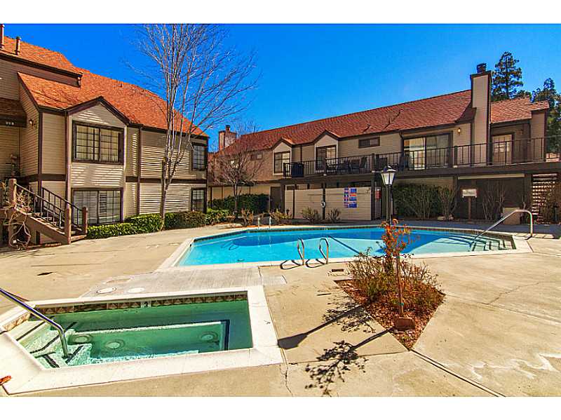 28050 HIGHWAY 189, Lake Arrowhead, CA 92352