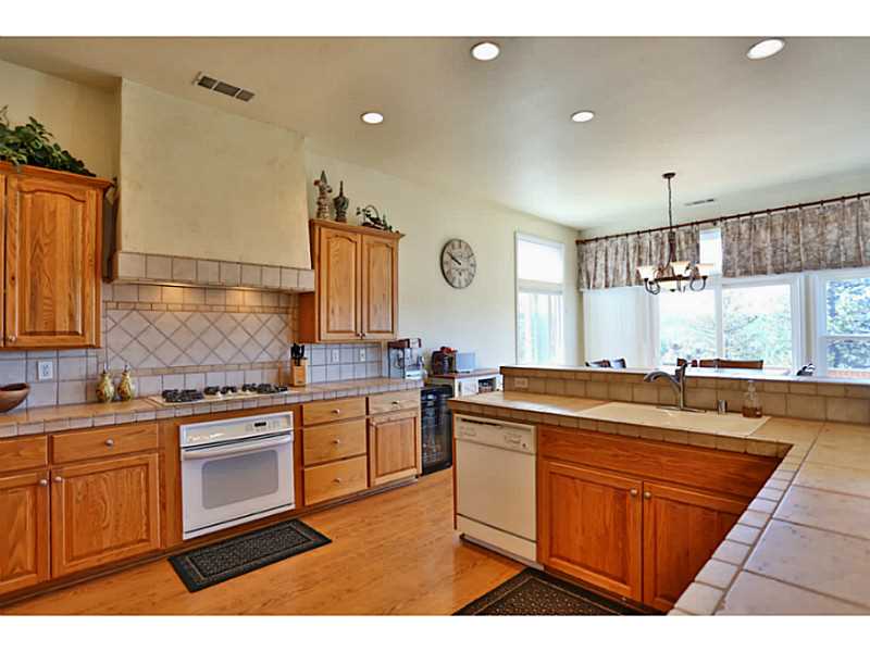 27799 ALPEN, Lake Arrowhead, CA 92352
