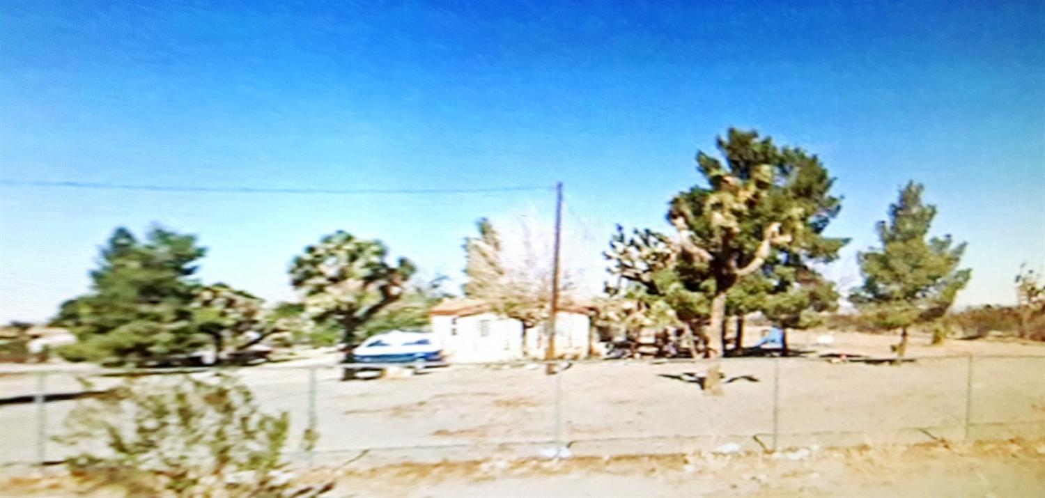 2828Del Rosa Road, Phelan, CA 92371