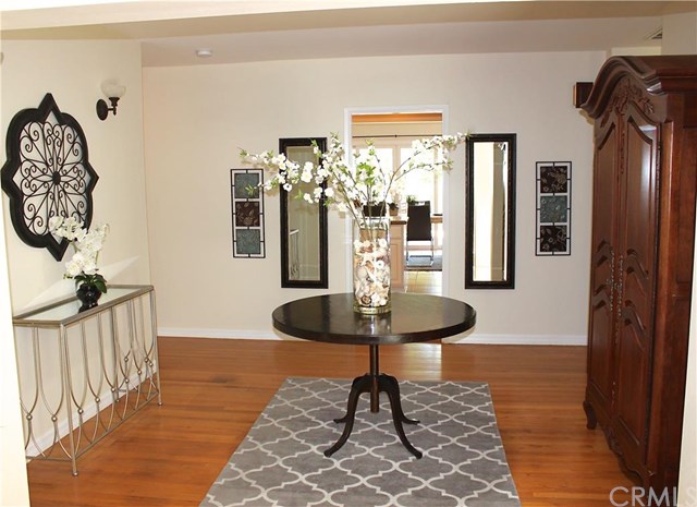 330 West Mariposa Drive, Redlands, CA 92373