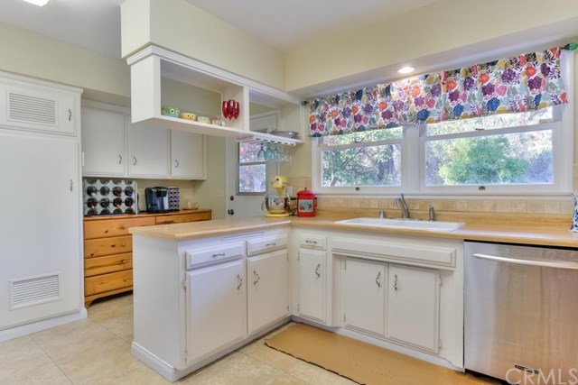1691Garden St, Redlands, United States 92373