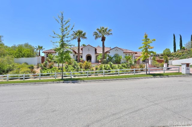 527 Camino Real