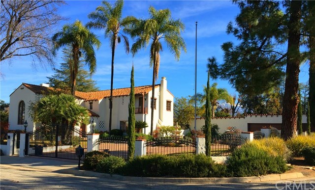 401 E Mariposa Dr