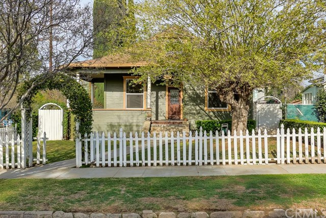 246 E Fern Ave