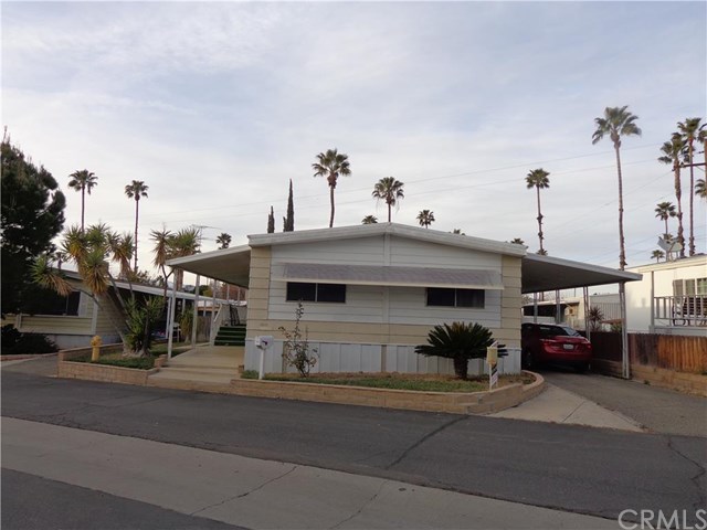 1721 E Colton Ave
