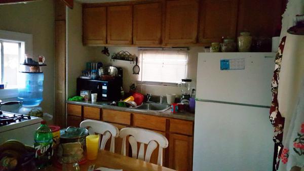 Holiday Manor Trailer Grove 775 e fothill blvd. Spc#28Rialto, CA 92376