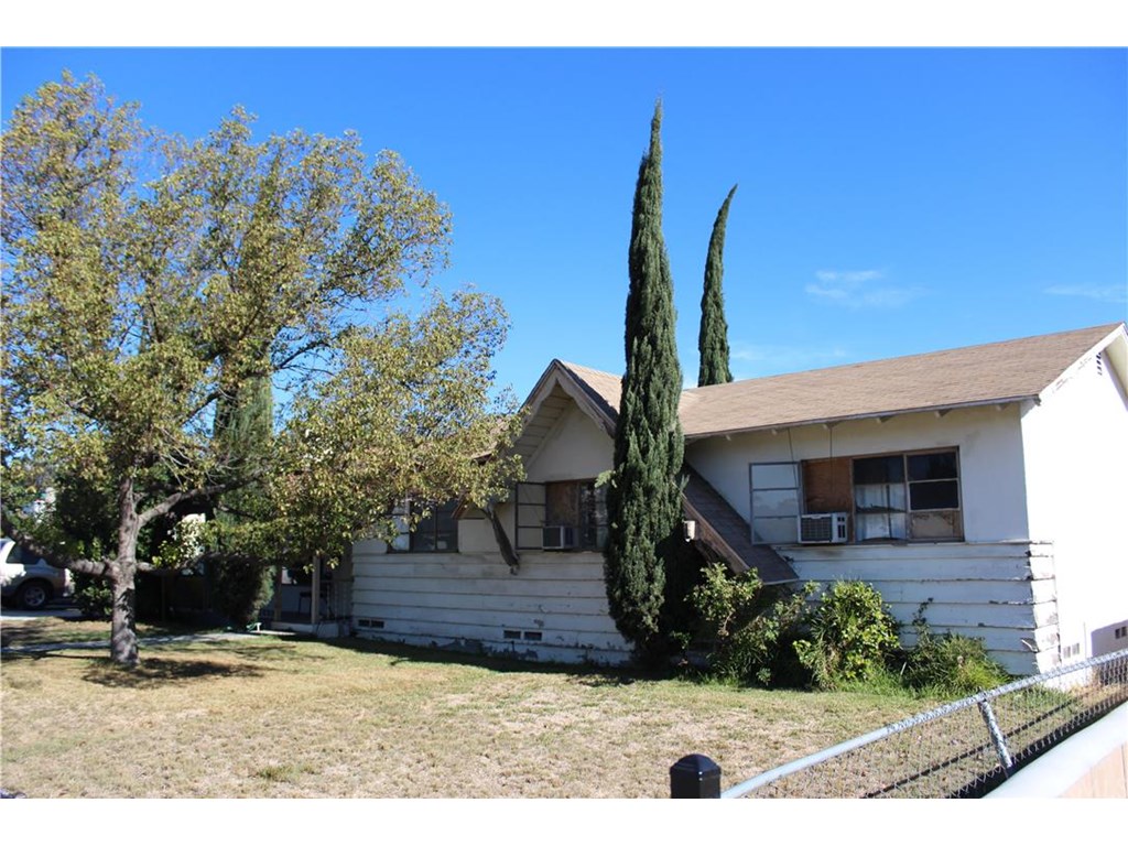 1073 N Riverside Avenue, Rialto, CA 92376