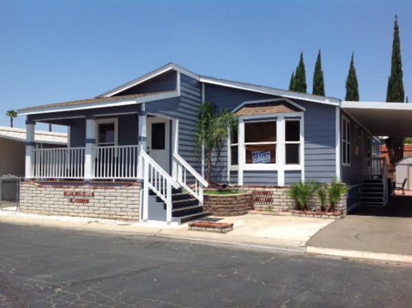 Las Palmas Estates 1025 S Riverside aveRialto, CA 92376
