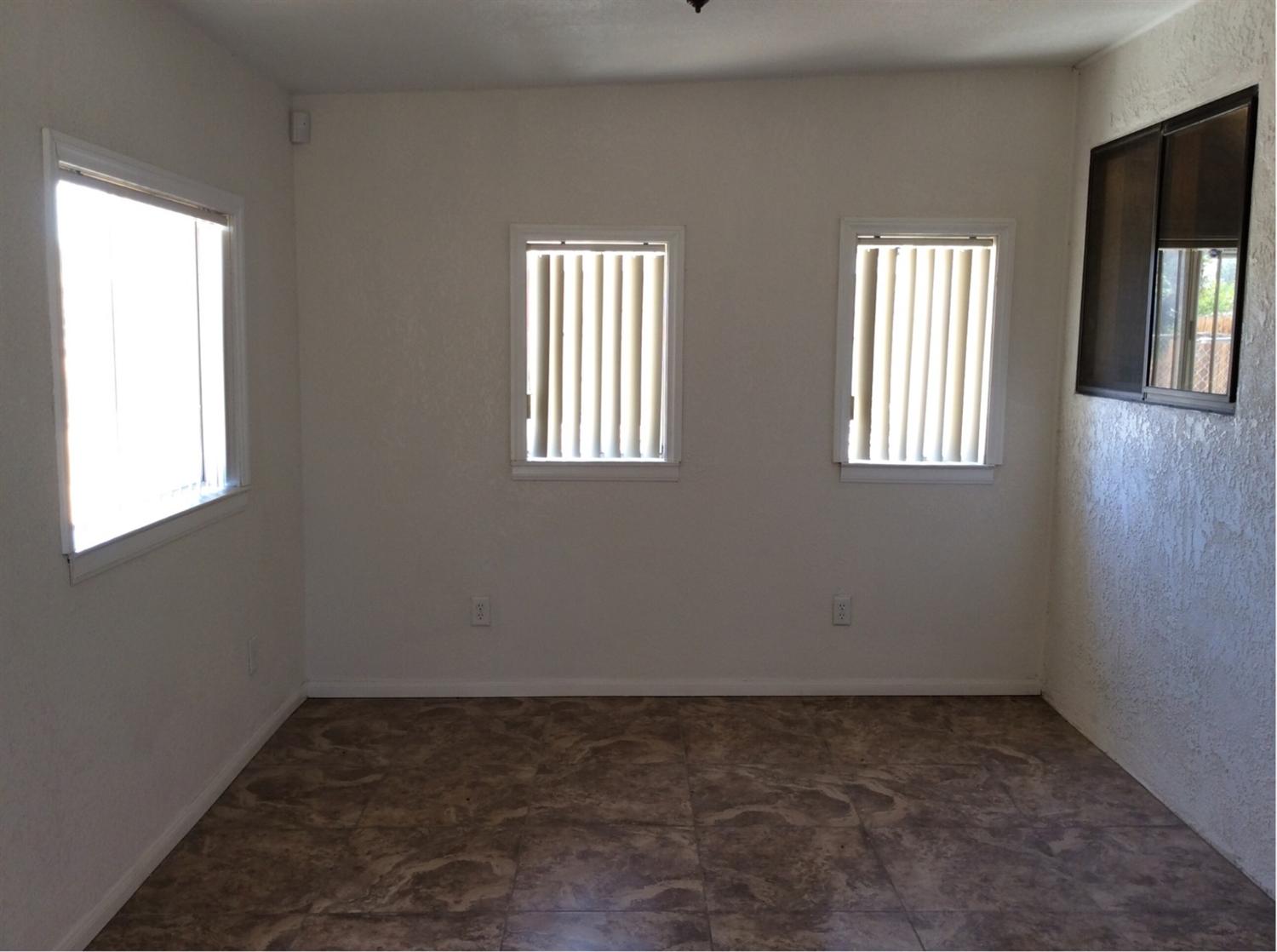 15193Maricopa Road, Victorville, CA 92392