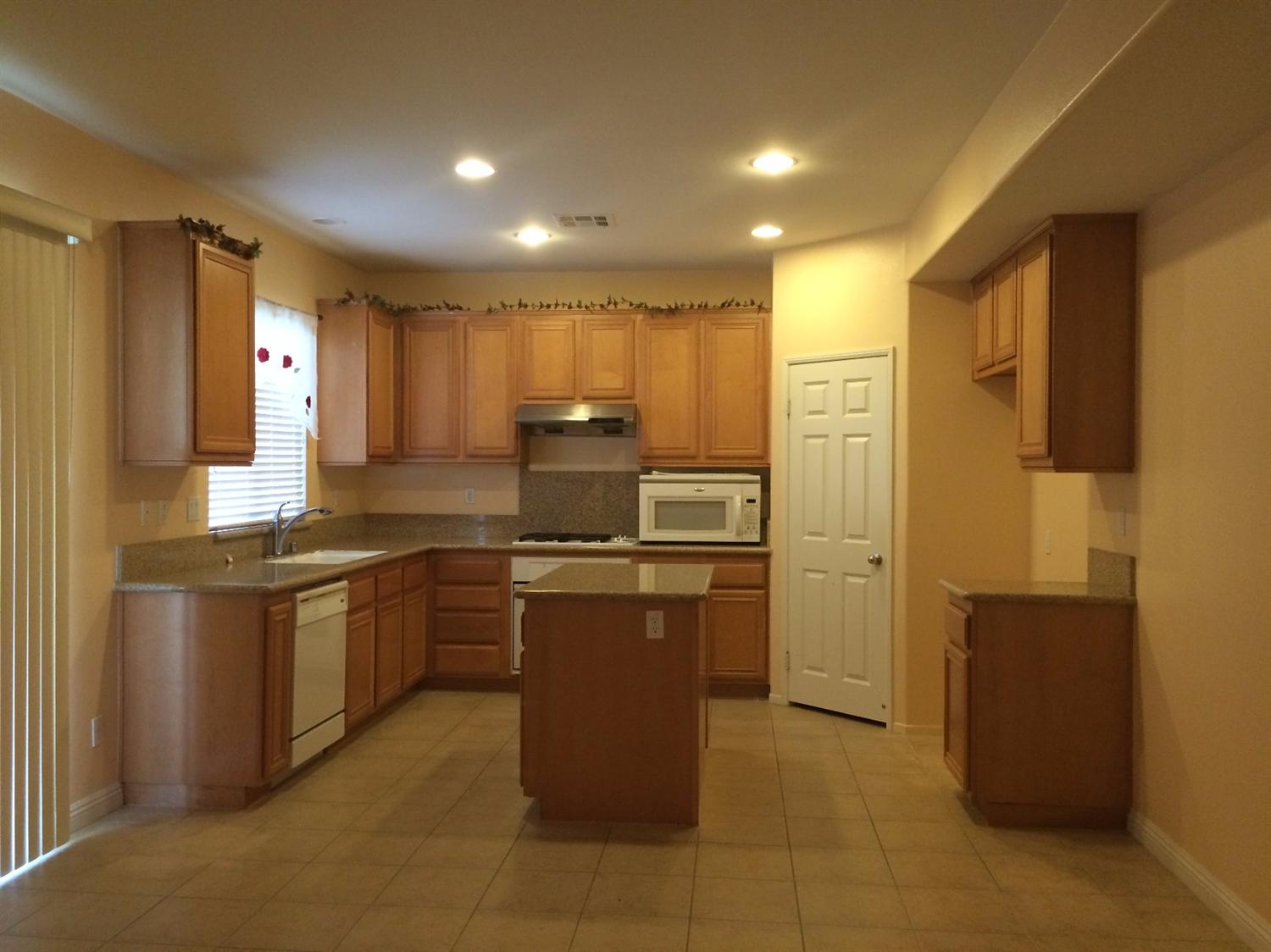 13742Bayberry Street, Victorville, CA 92392