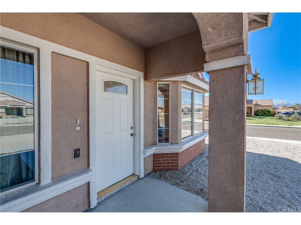 15475 Jojoba Lane, Victorville, CA 92394