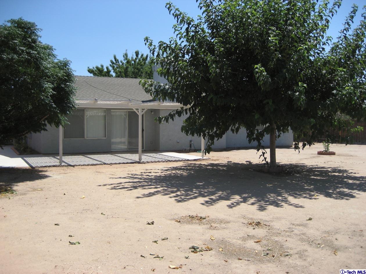 15086 Whitekirk Drive, Victorville, CA 92394